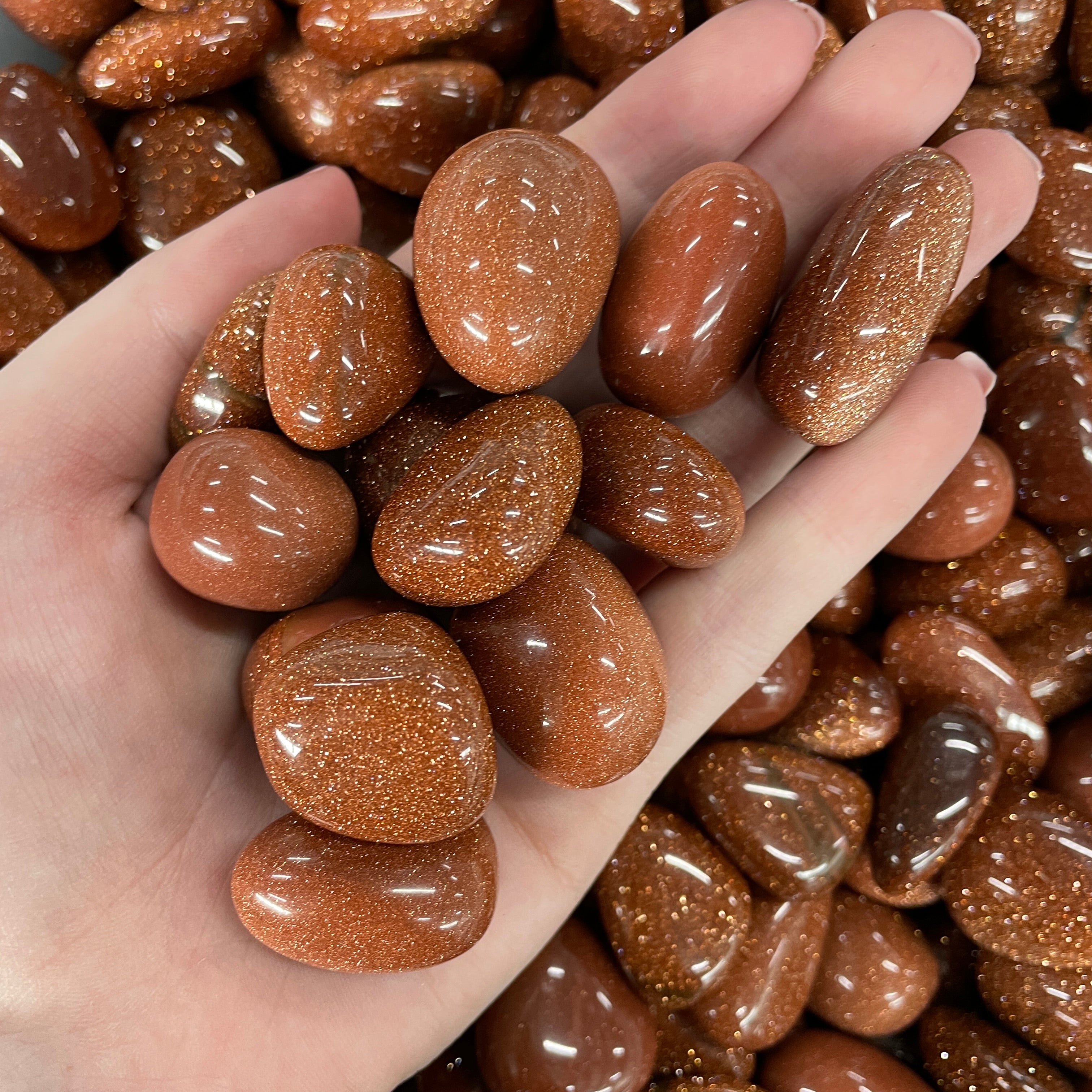 Goldstone - Tumbled - Red - (60 - 80 pc) 1 KG Goldstone - Tumbled - Red - (60 - 80 pc) 1 KG